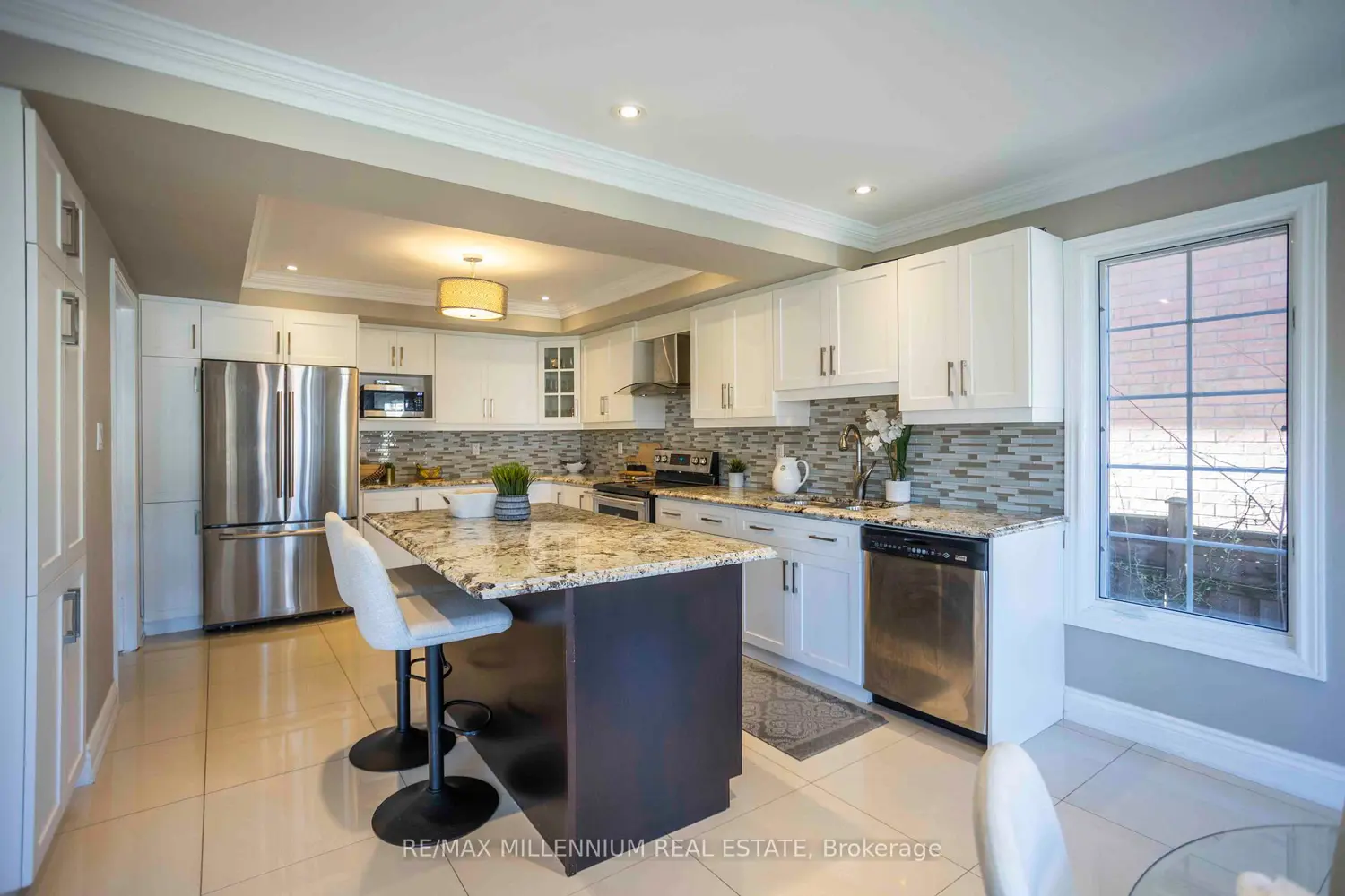84 Bowles Drive photo 5