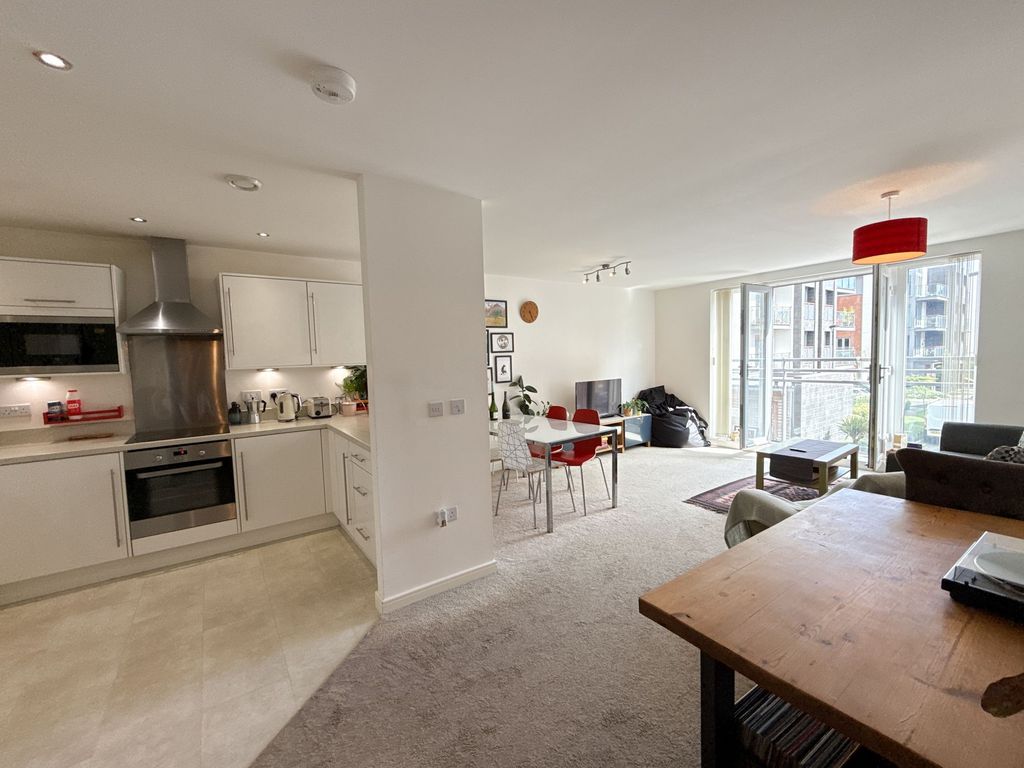 Additional image 7 of 2 bed flat for saleWorsdell Drive, Gateshead NE8