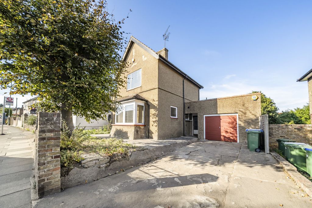 Additional image 5 of 3 bed detached house for saleColyers Lane, Erith DA8