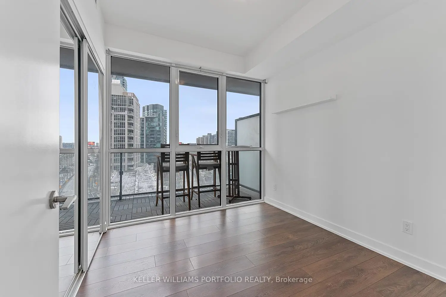 Additional image 16 of 50 Bruyeres Mews 1009