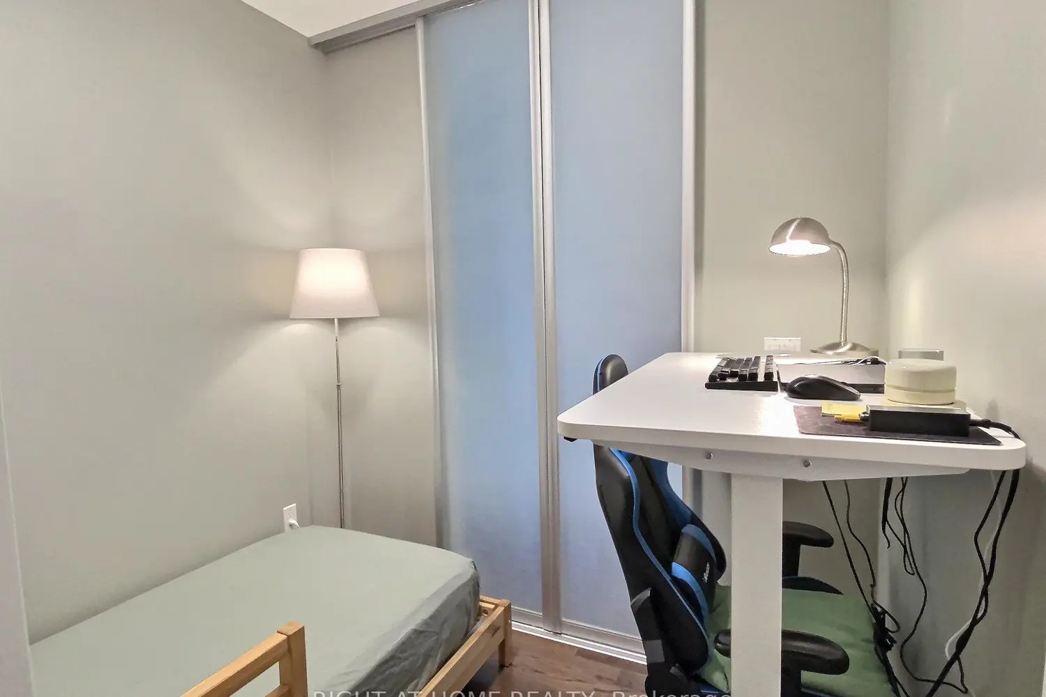 Additional image 7 of 39 Queens Quay 515