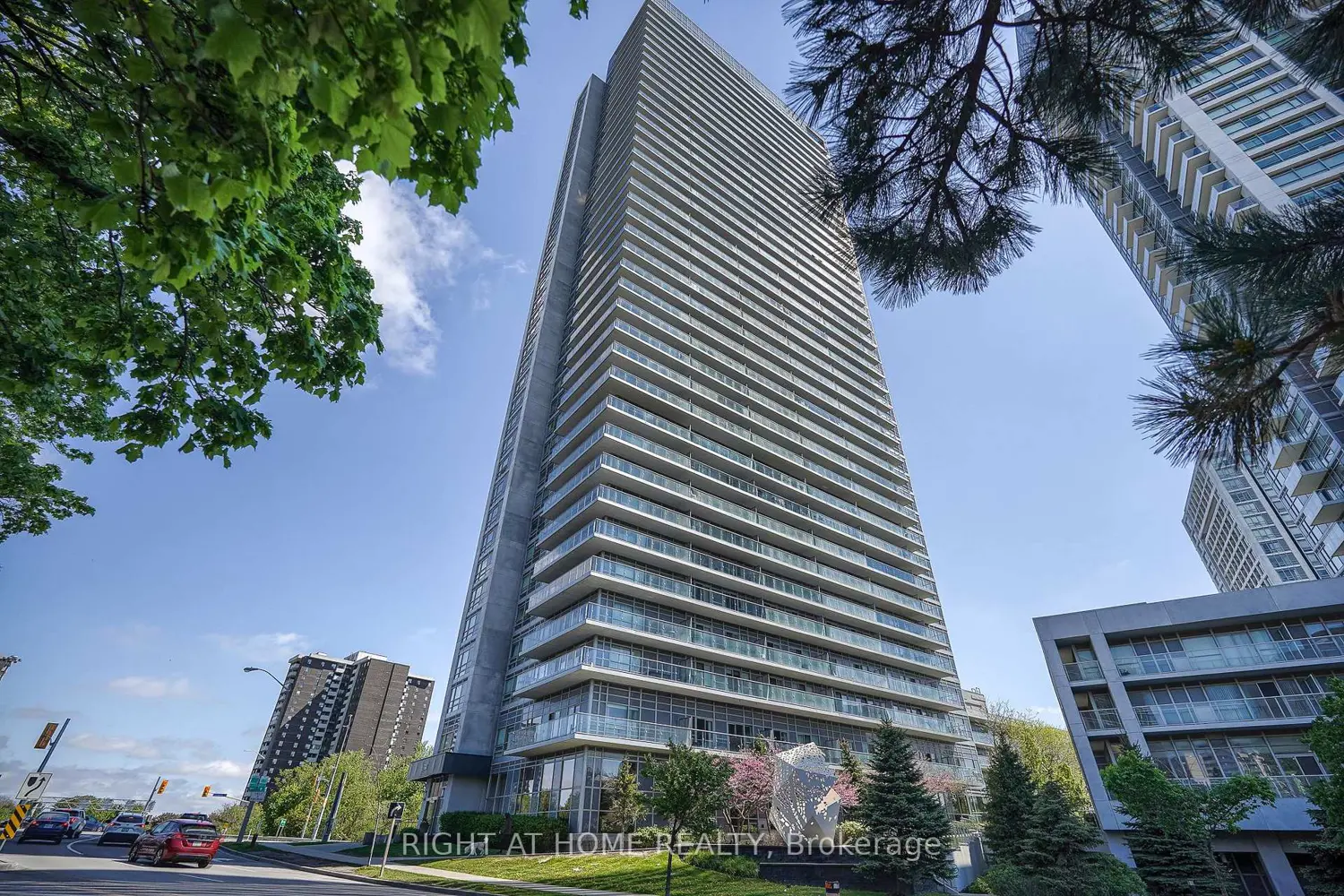 2015 Sheppard Avenue 3802