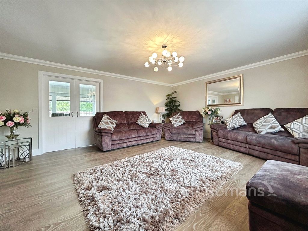 Additional image 5 of 4 bed detached house for saleGlebe Road, Farnborough, Hampshire GU14