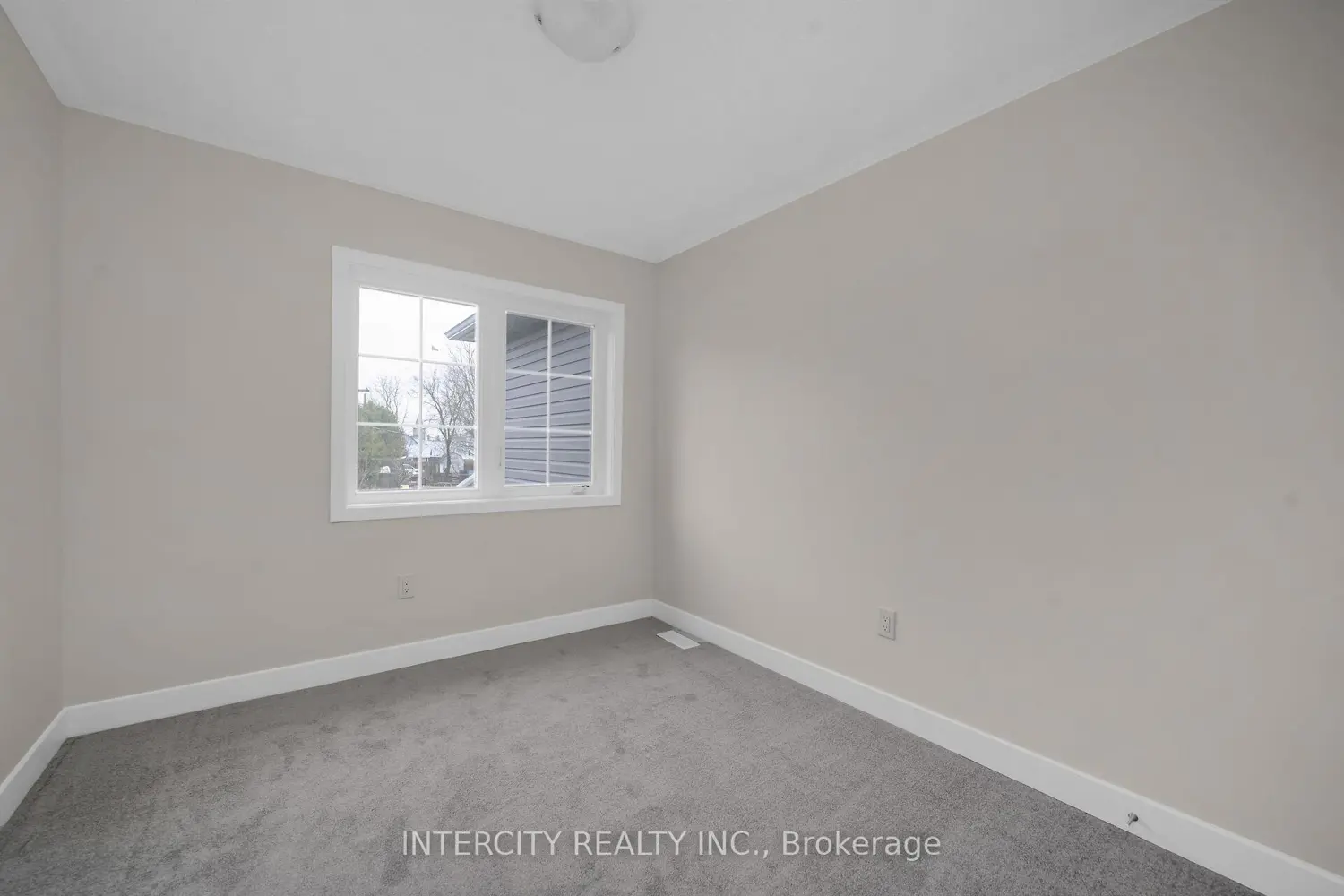 Additional image 15 of 100 Walden Drive Blk 7 Unit 3