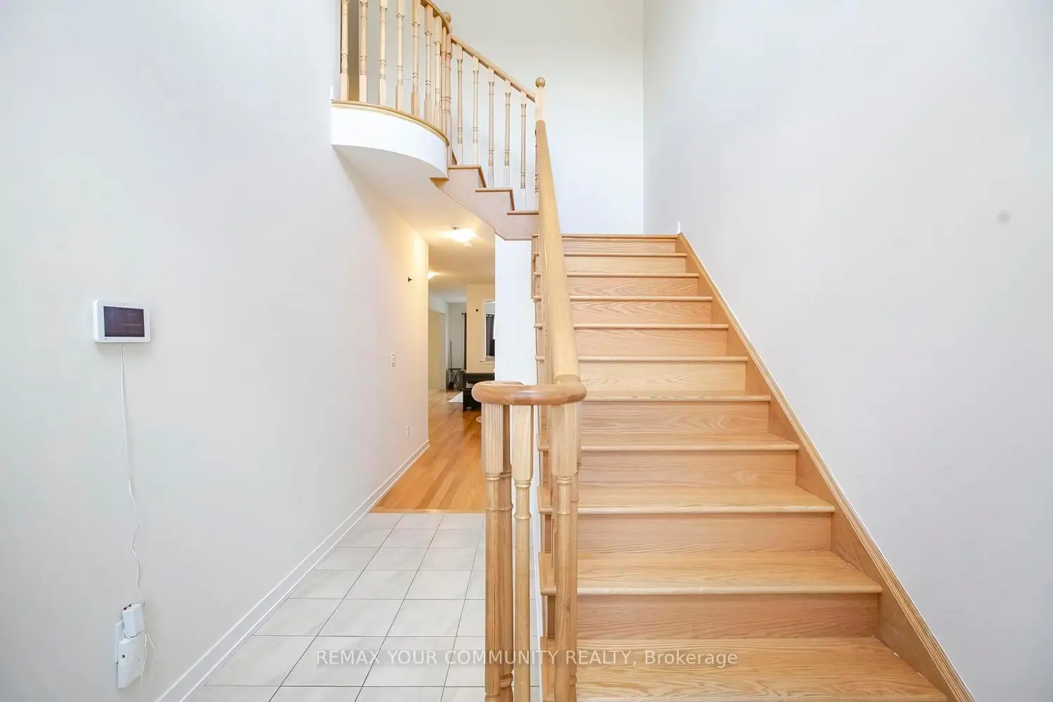 106 Higgins Avenue photo 5