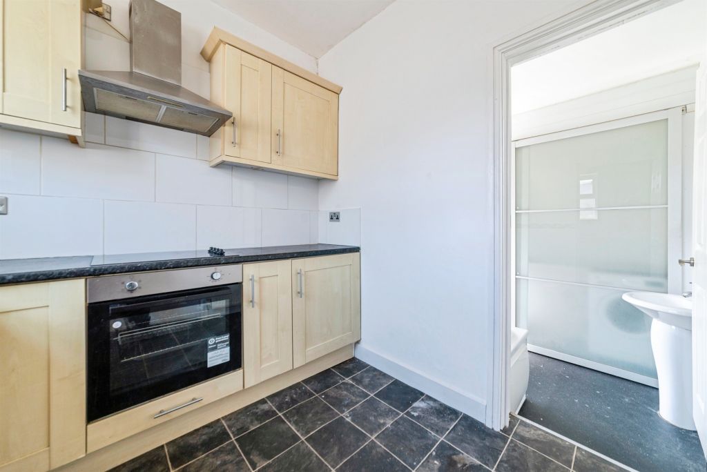 Additional image 4 of 2 bed flat for saleFletcher Street, Grantham NG31