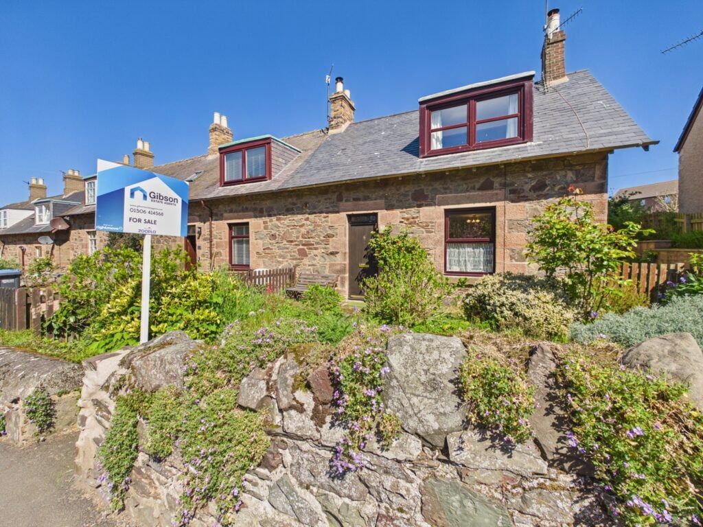 3 bed cottage for sale6 Gunsgreenhill, Eyemouth TD14