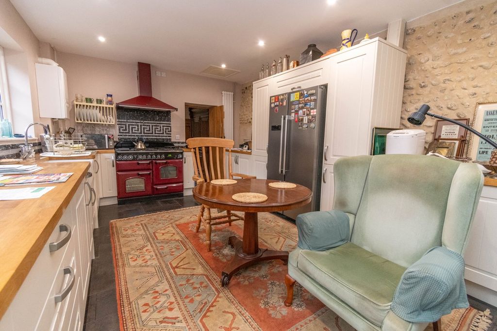 Additional image 7 of 5 bed property for saleOak Street, Fakenham NR21