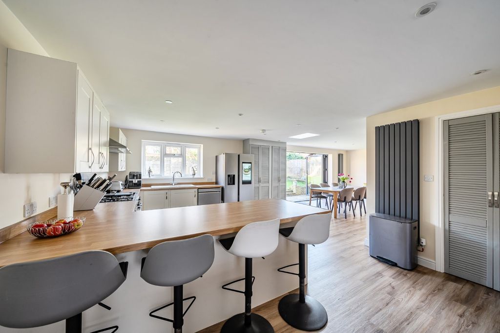 Additional image 3 of 5 bed detached house for saleCoxwell Street, Faringdon, Oxfordshire SN7