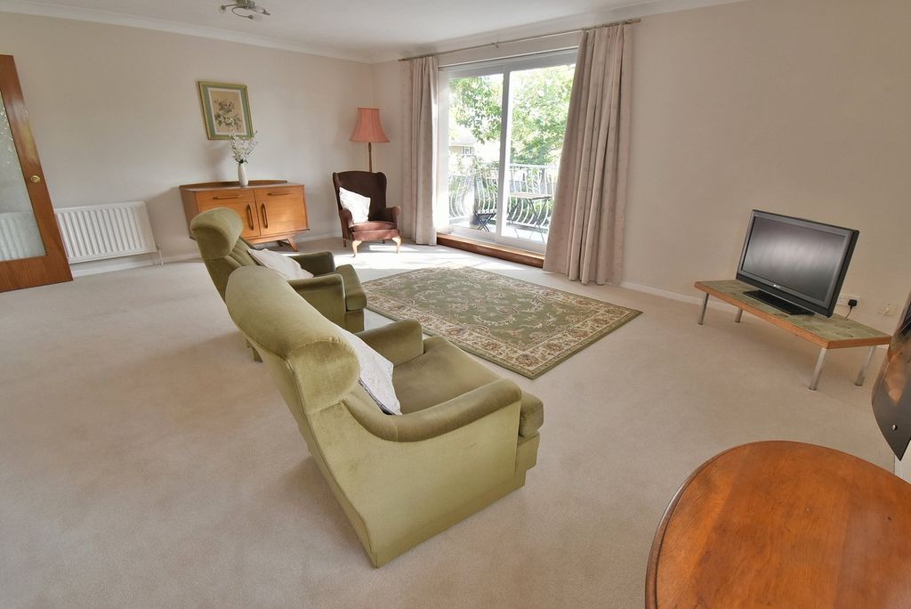 Additional image 7 of 2 bed flat for saleBeaufoys Avenue, Ferndown BH22