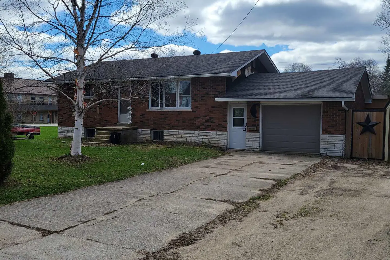 127 Hunter Street photo 2