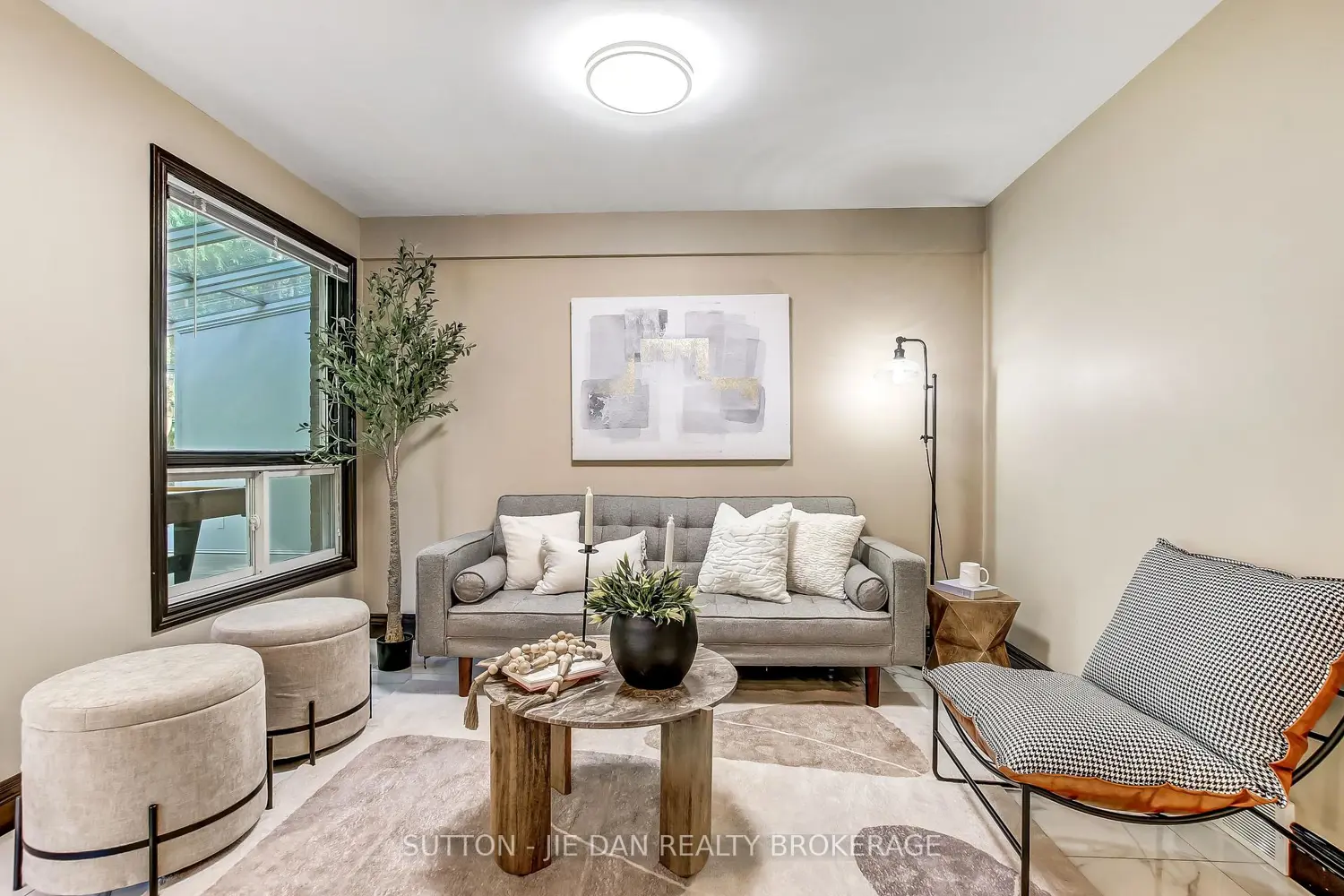 260 Chesham Avenue photo 3