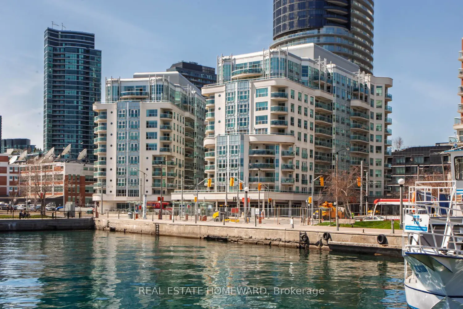 Additional image 19 of 600 Queens Quay 101