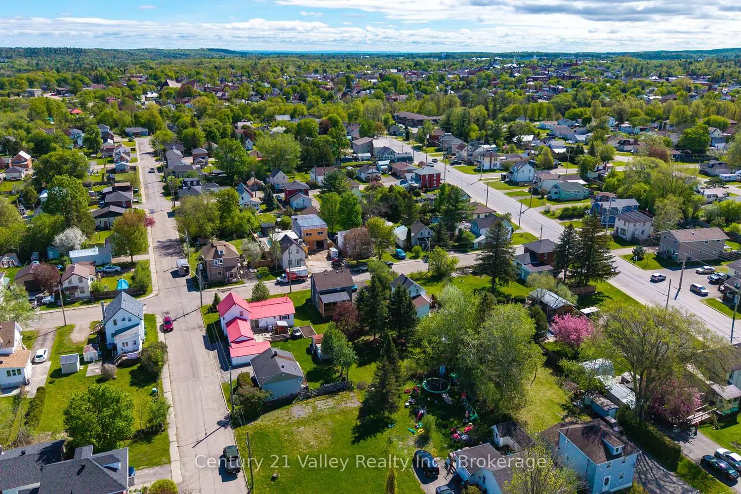 397 Mary Avenue photo 4