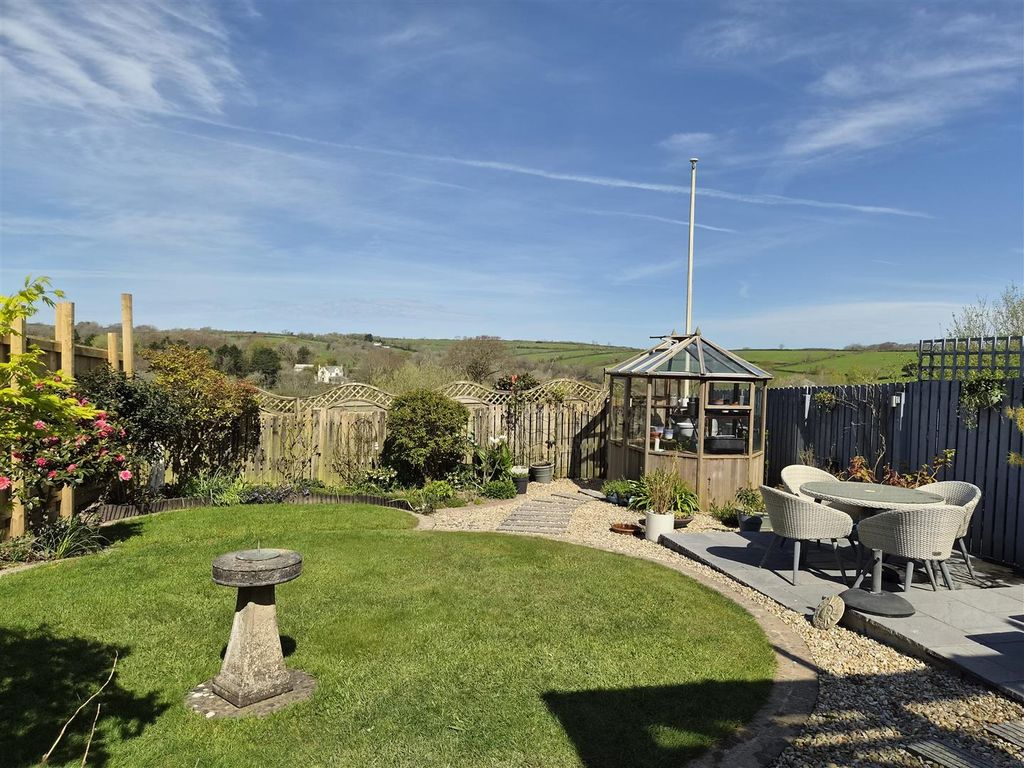 Additional image 5 of 4 bed detached house for salePentreath Close, Fowey PL23