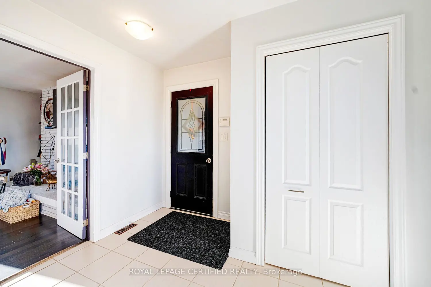 22186 Kennedy Road photo 4