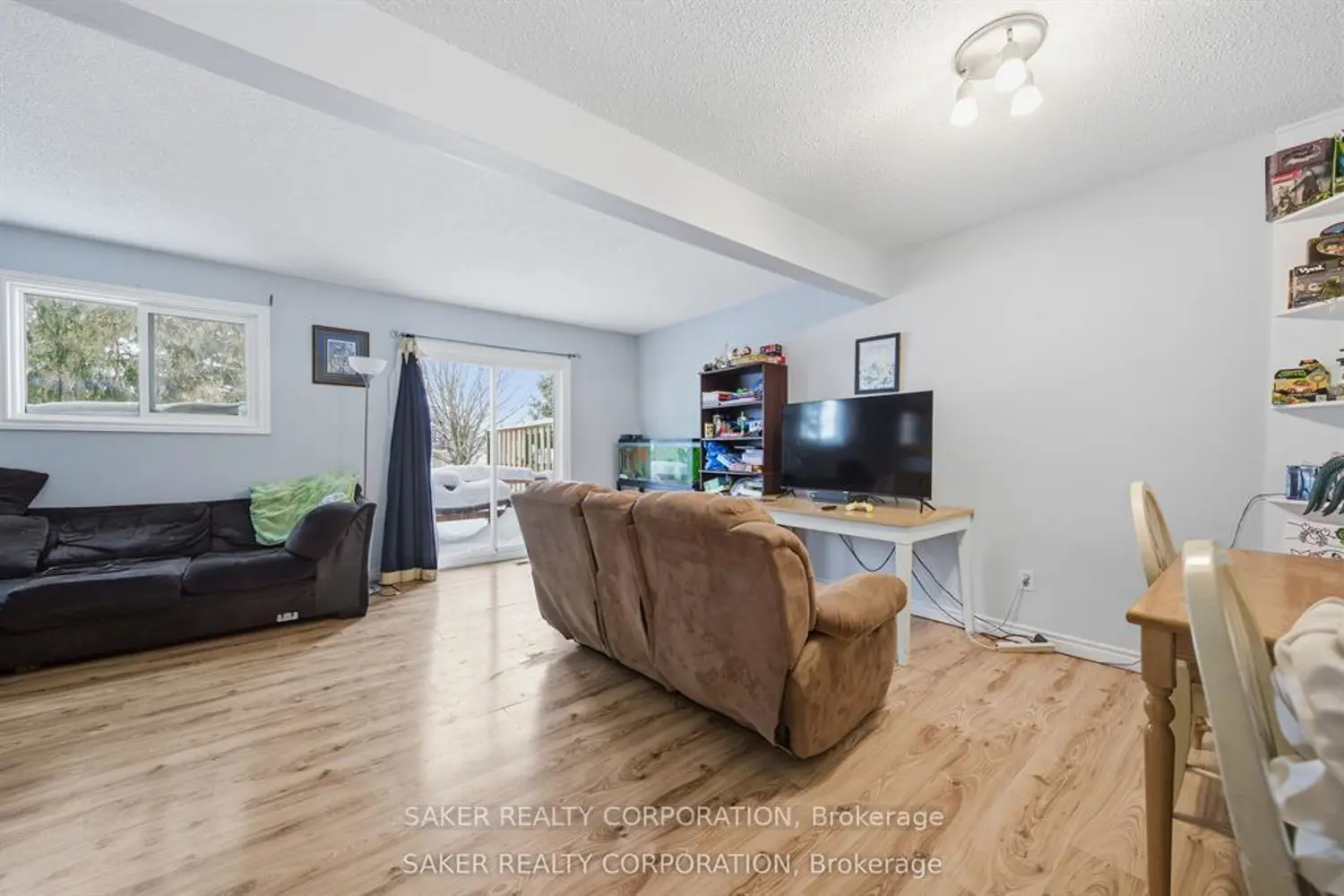 Additional image 4 of 141 Simcoe Street