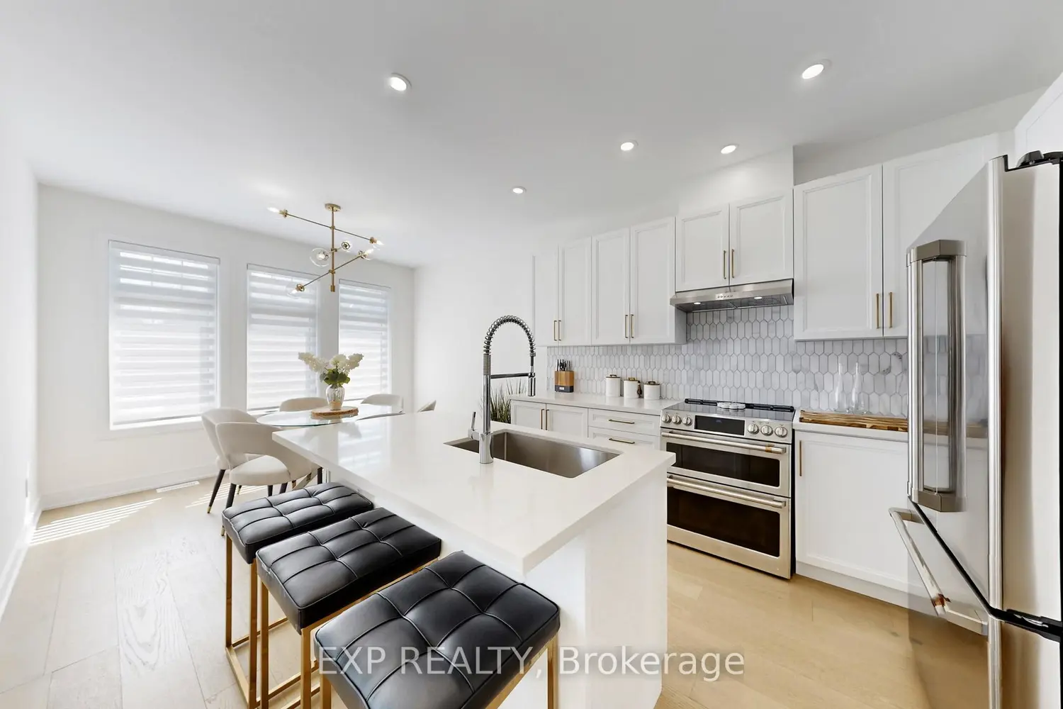 10 Palmira Drive photo 3
