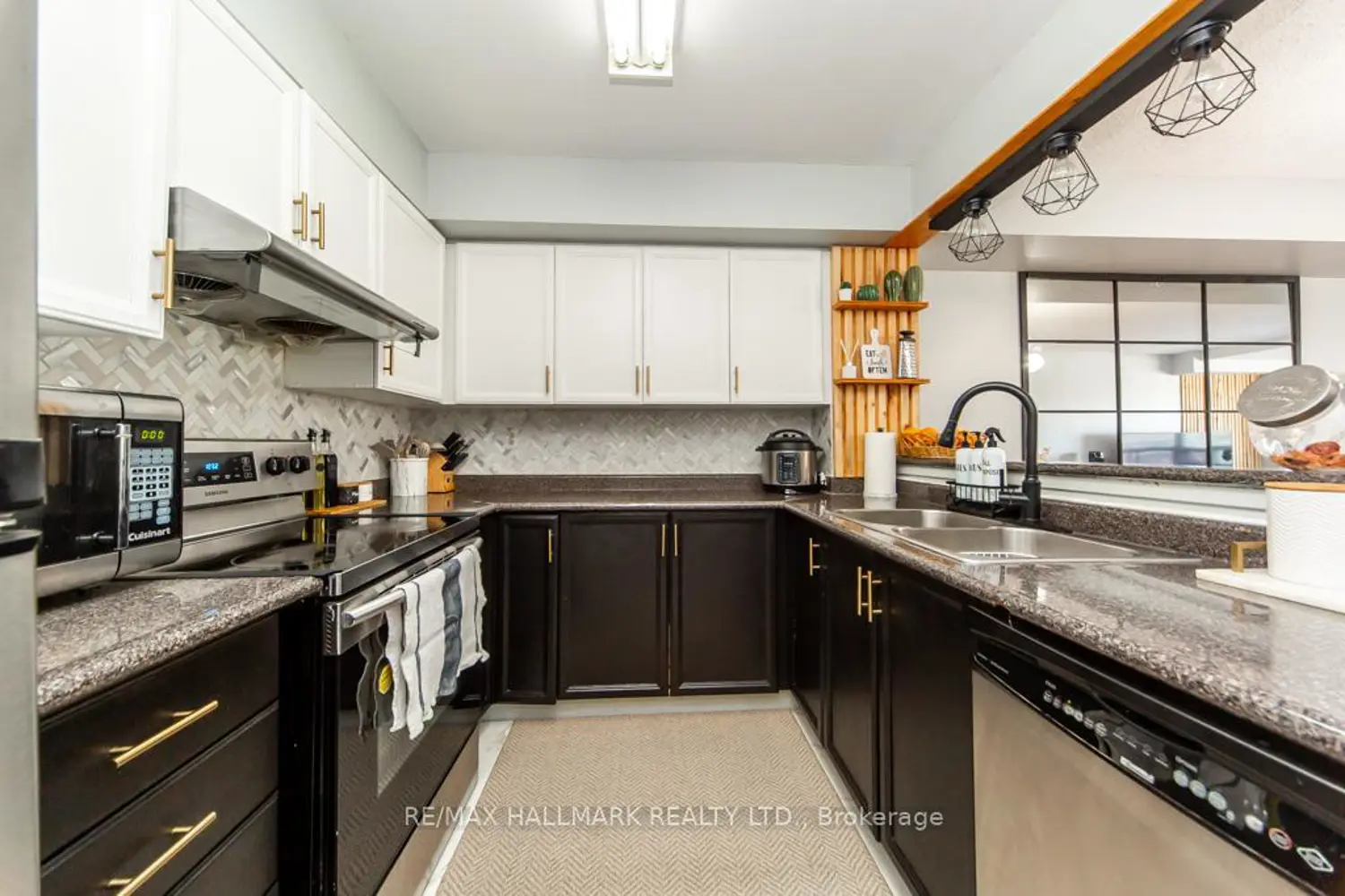 Additional image 4 of 410 Mclevin Avenue 207