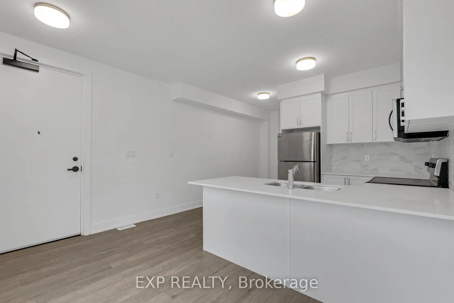 99 Roger Street 61 photo 4