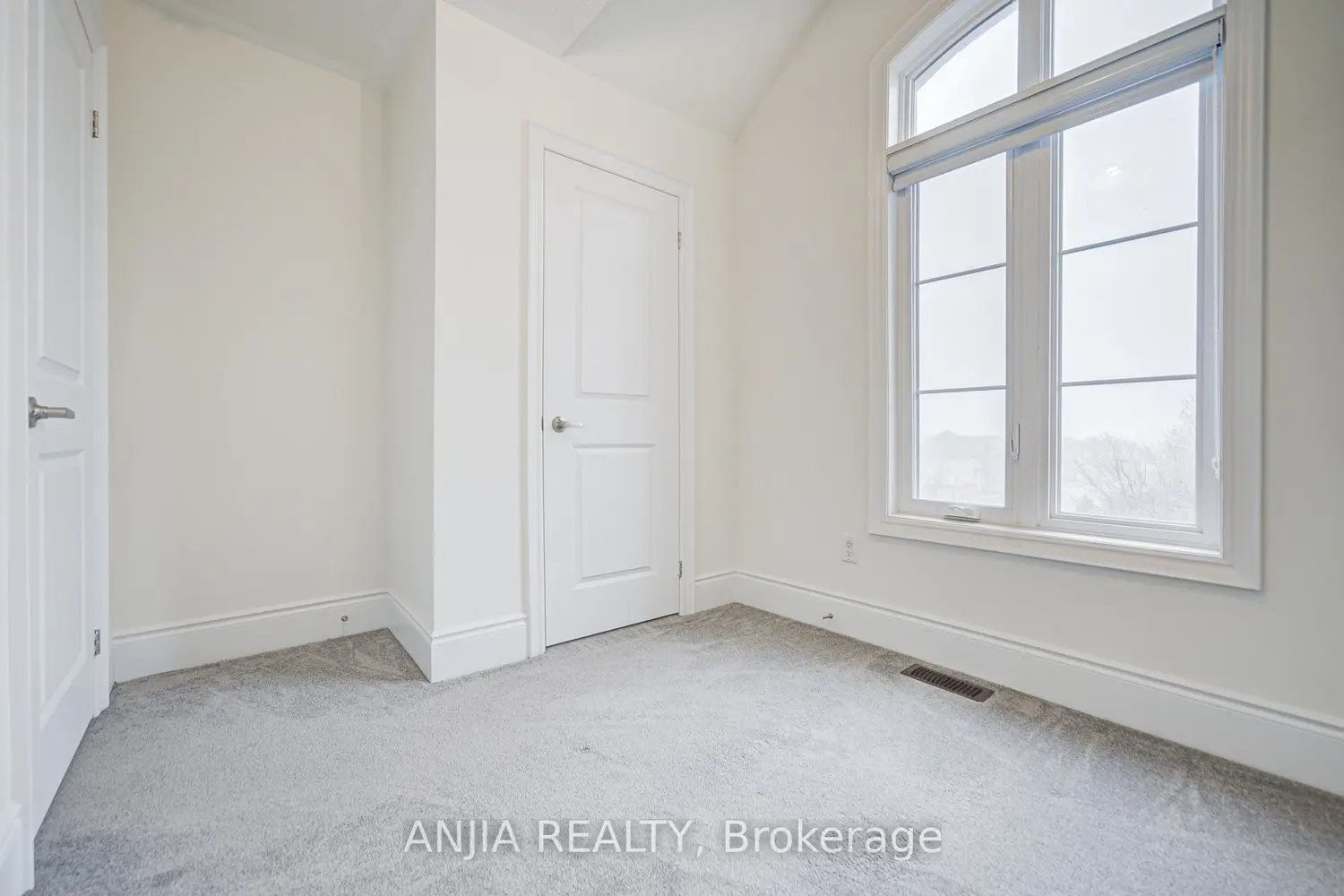 Additional image 17 of 329 Swan Park Road