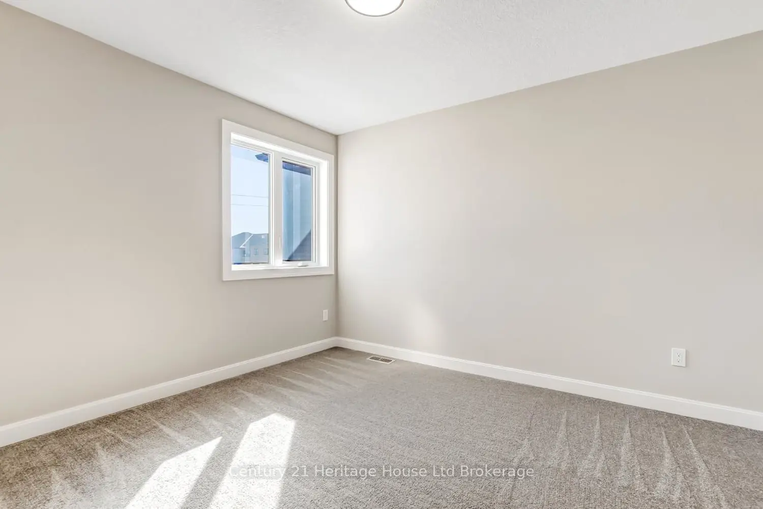 Additional image 18 of 323 Anderson Street