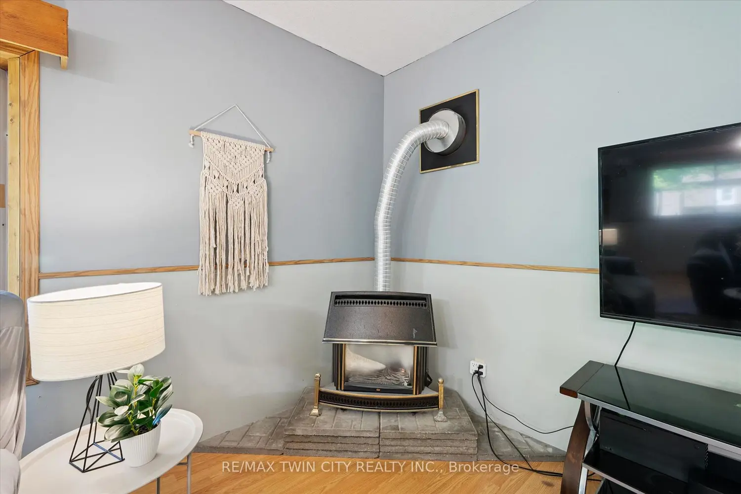 204 Joseph Street photo 5