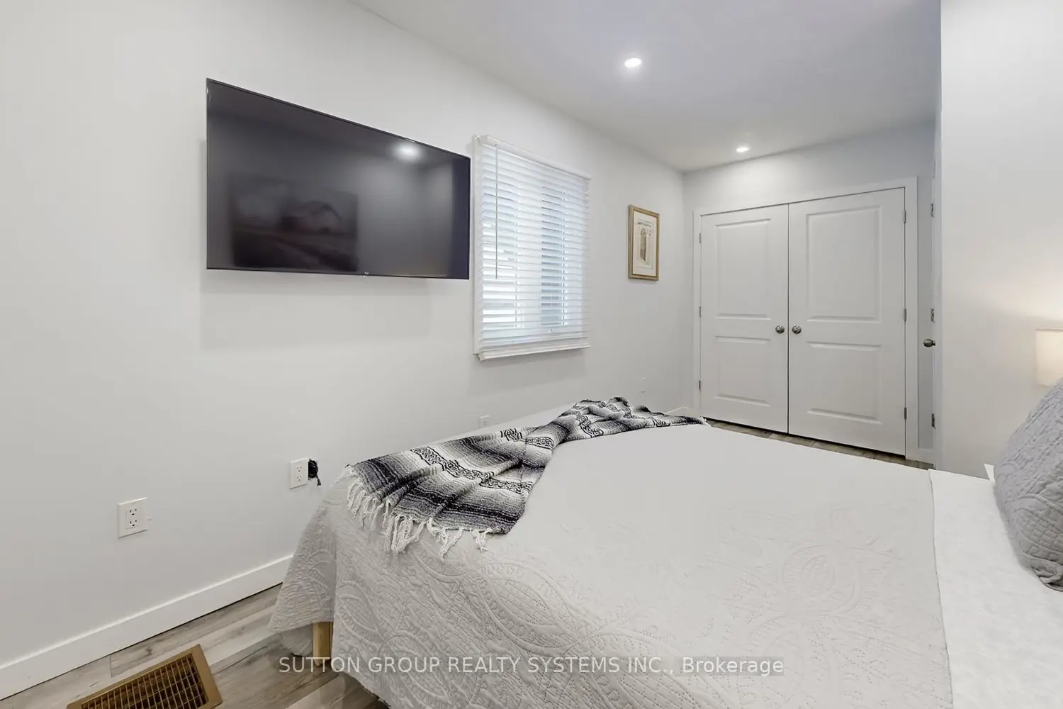 Additional image 3 of 50 Brownville Avenue