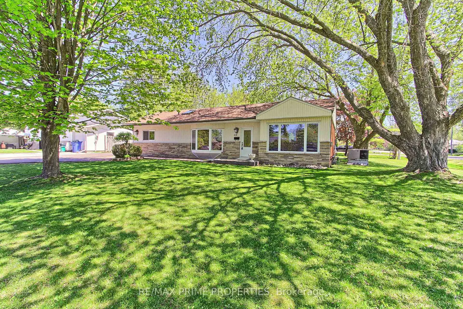 63 Ruta Crescent