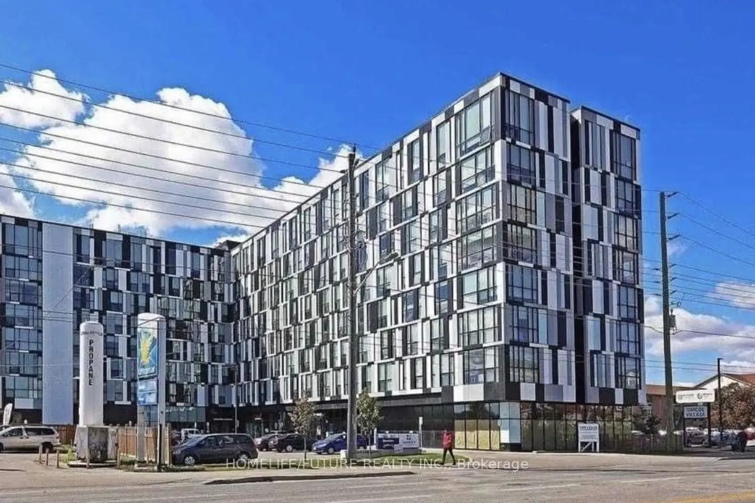 1900 Simcoe Street 314
