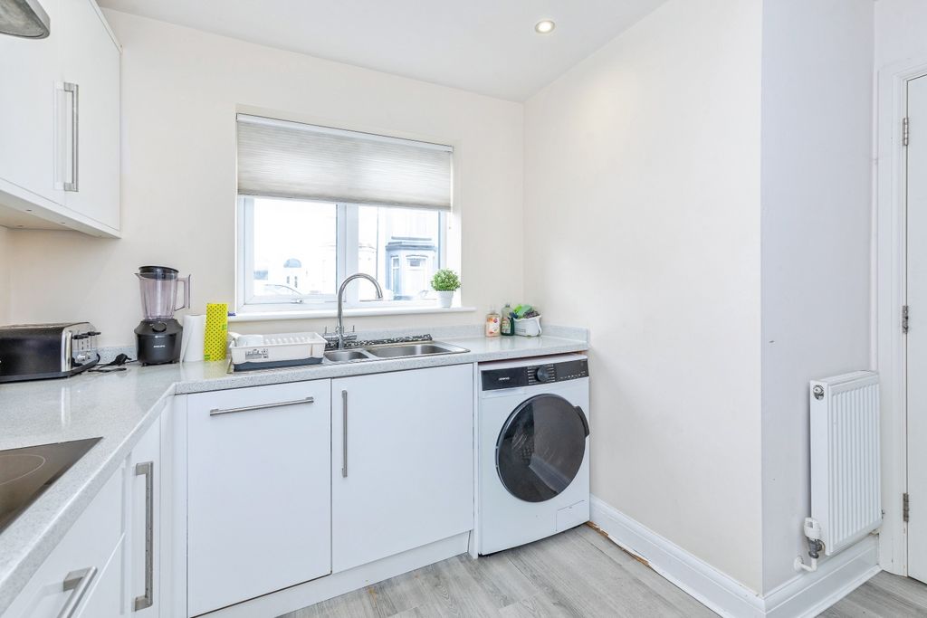 Additional image 5 of 4 bed terraced house for saleLivingstone Road, Gillingham ME7