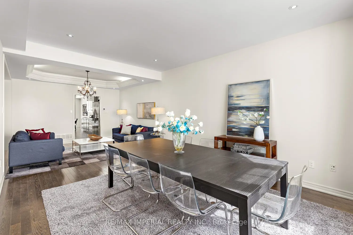 16 Carriage House Court photo 2