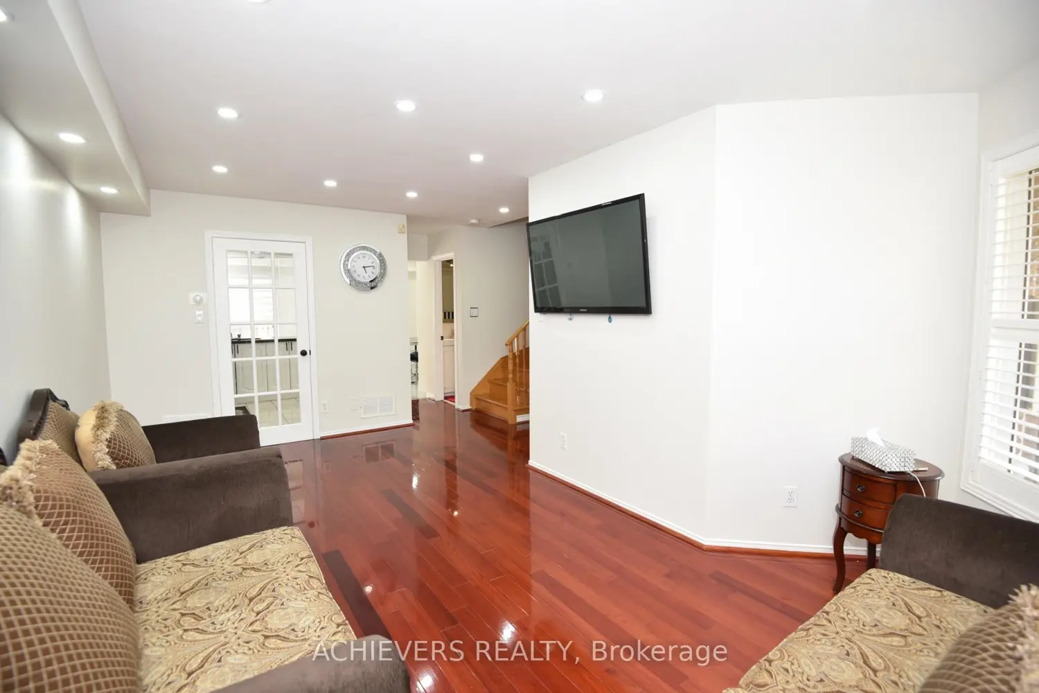 Additional image 4 of 10 Gramercy Square