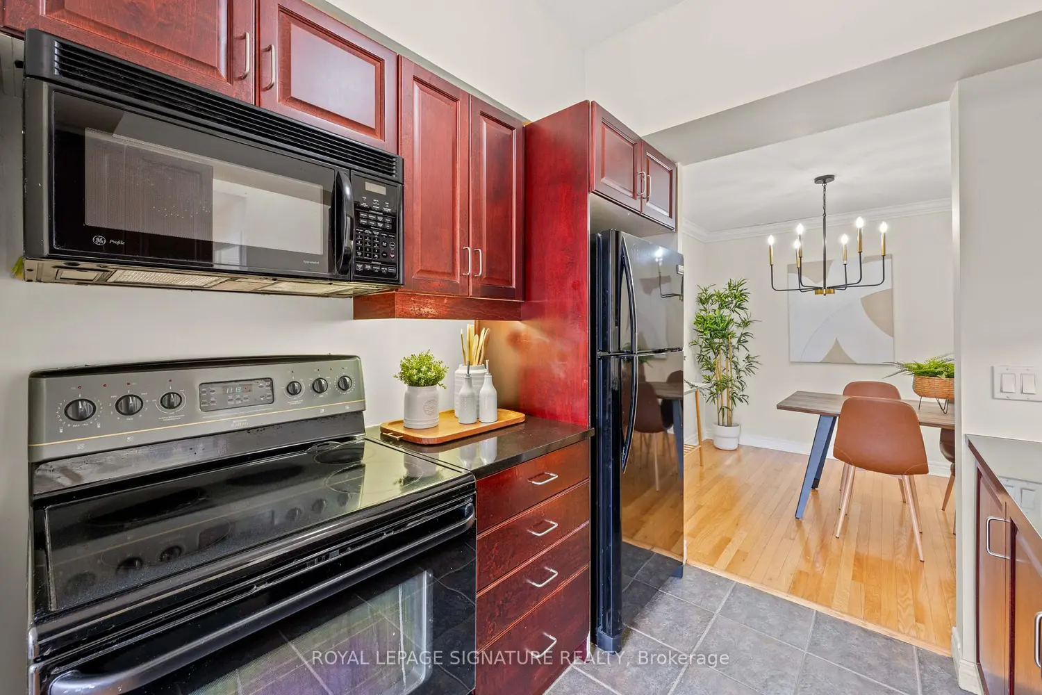 Additional image 6 of 2 Edith Drive 307