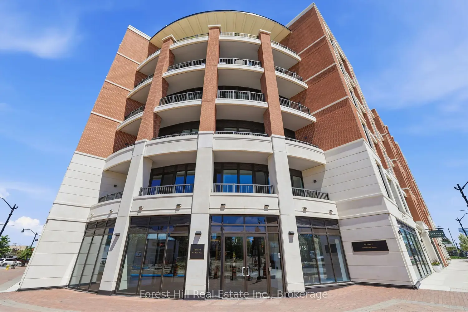 1 Hume Street Ph 601