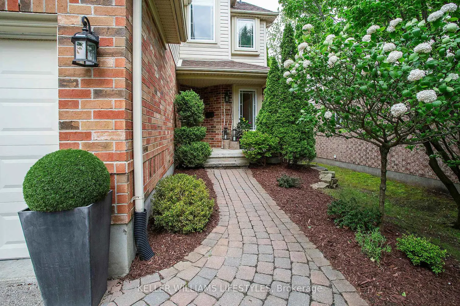 858 Sandcherry Street photo 2