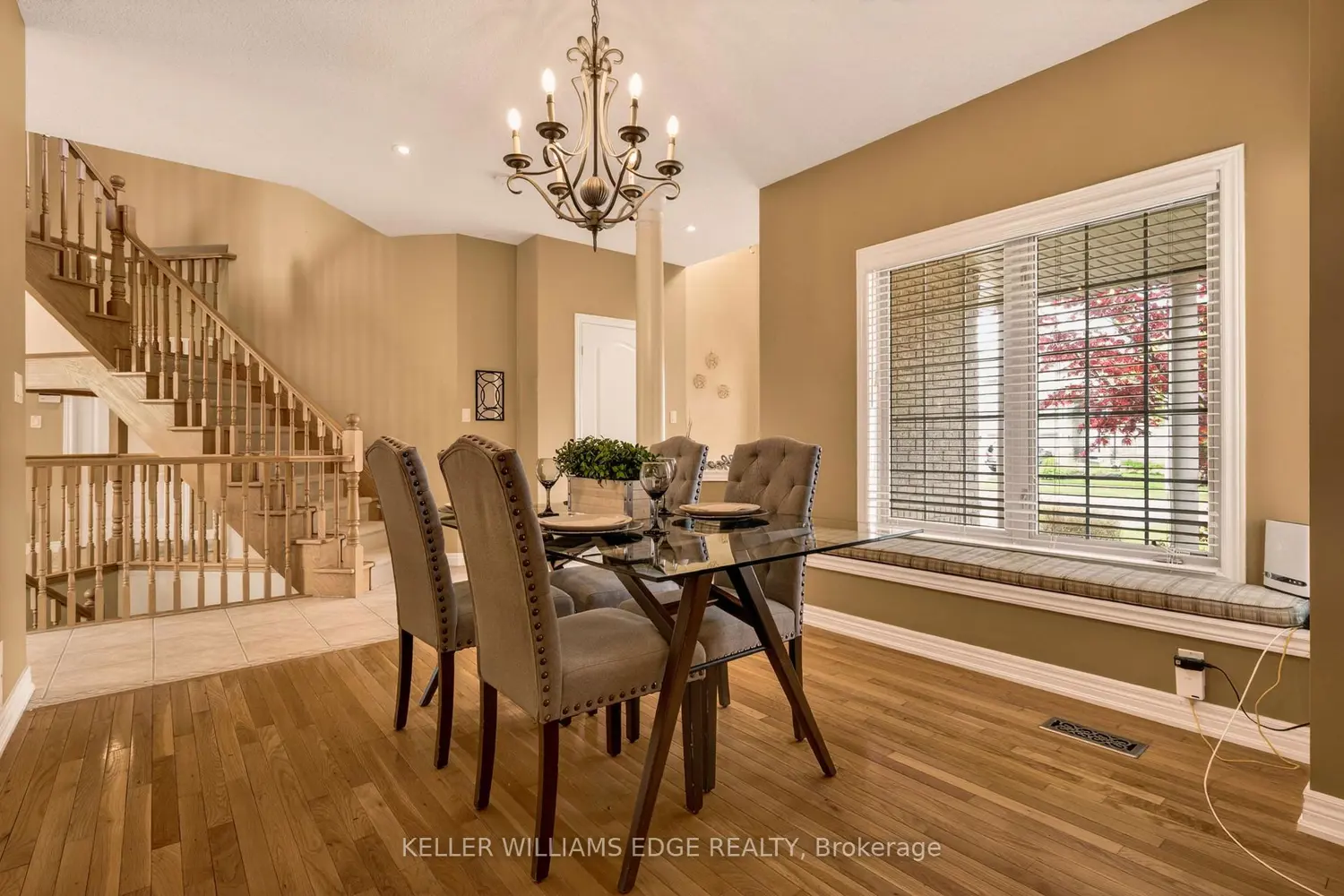76 Moorland Crescent photo 3
