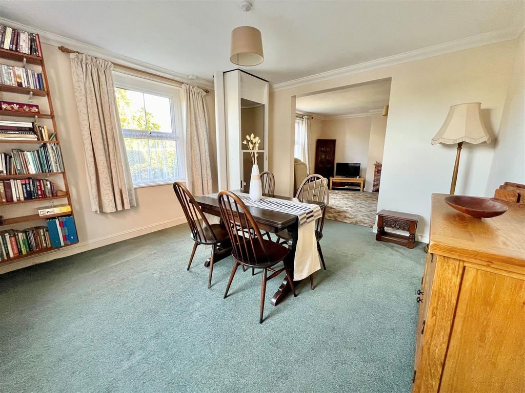 Additional image 5 of 4 bed detached house for saleFreshwater, Isle Of Wight PO40