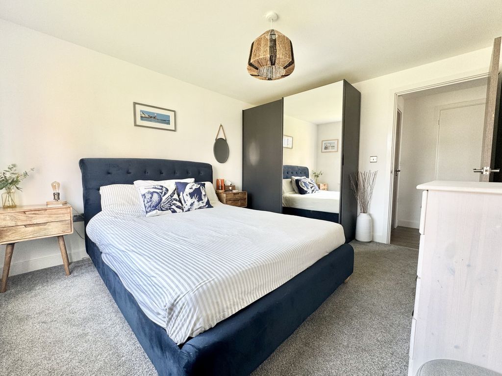 Additional image 9 of 2 bed maisonette for saleMeadows Way, Freshwater PO40