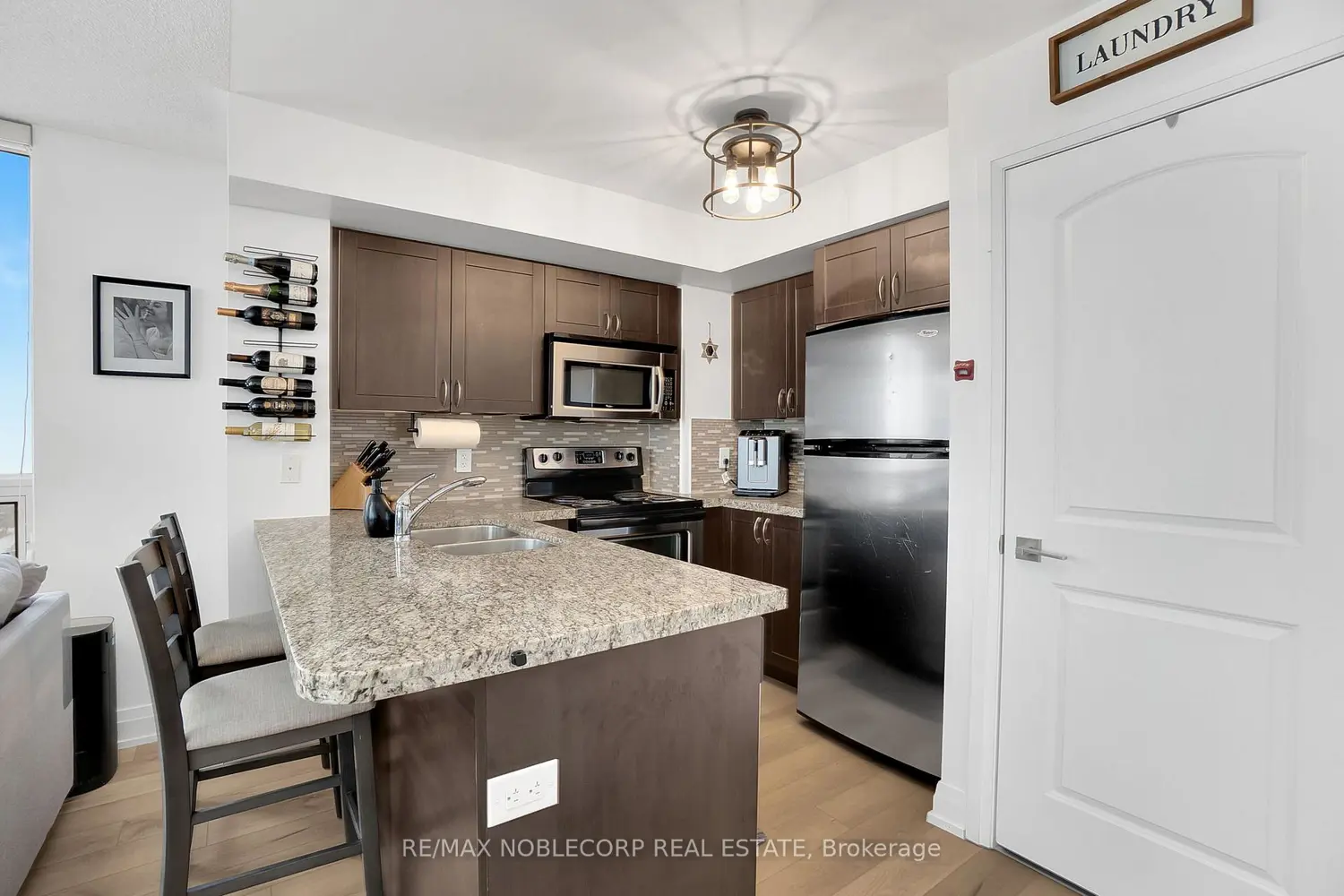 Additional image 11 of 1060 Sheppard Avenue 917