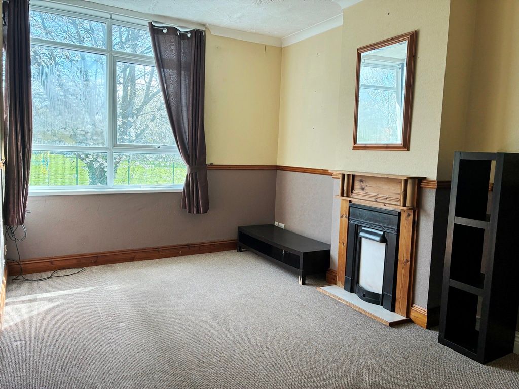 2 bed flat for saleSt. Christopher Court, Evesham WR11 photo 3