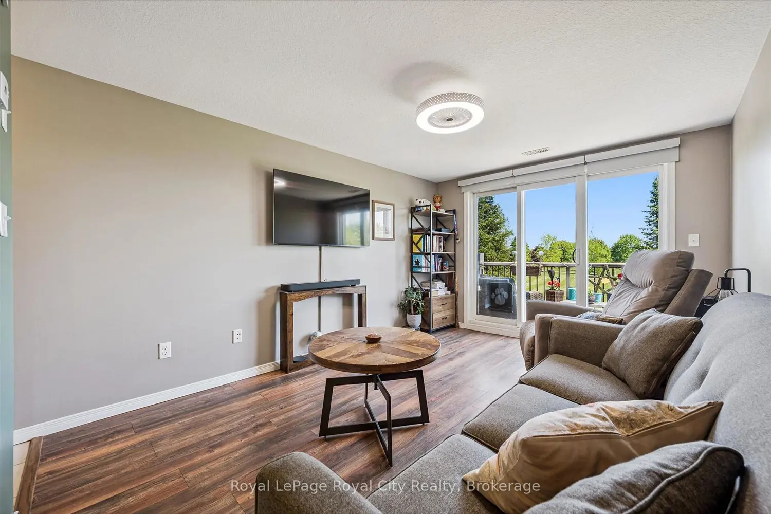 35 Mountford Drive 85 photo 5