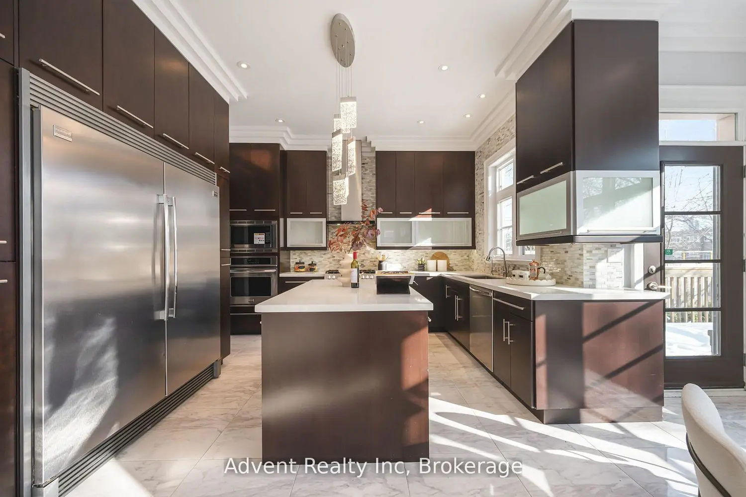 Additional image 9 of 141 Connaught Avenue