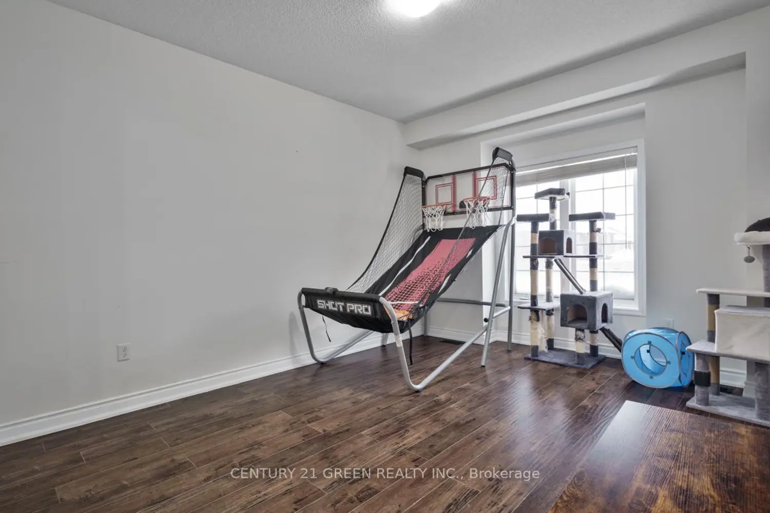 1362 Butler Street photo 3