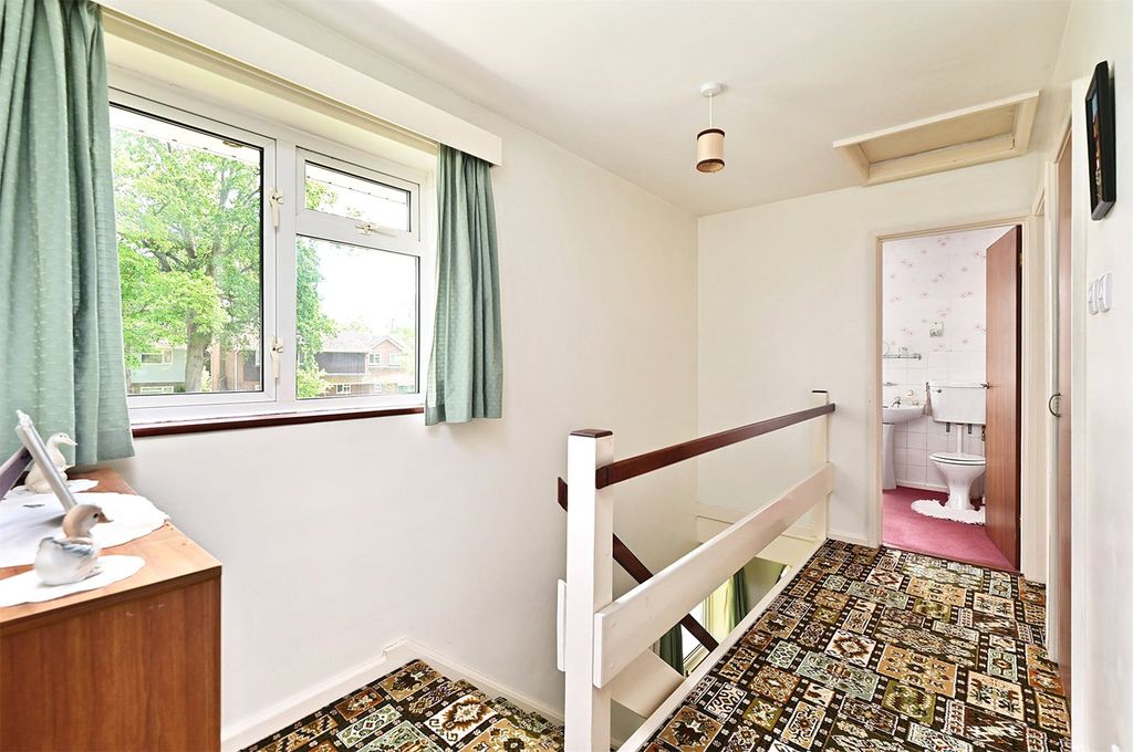 Additional image 13 of 4 bed detached house for saleDinorben Close, Fleet, Hampshire GU52