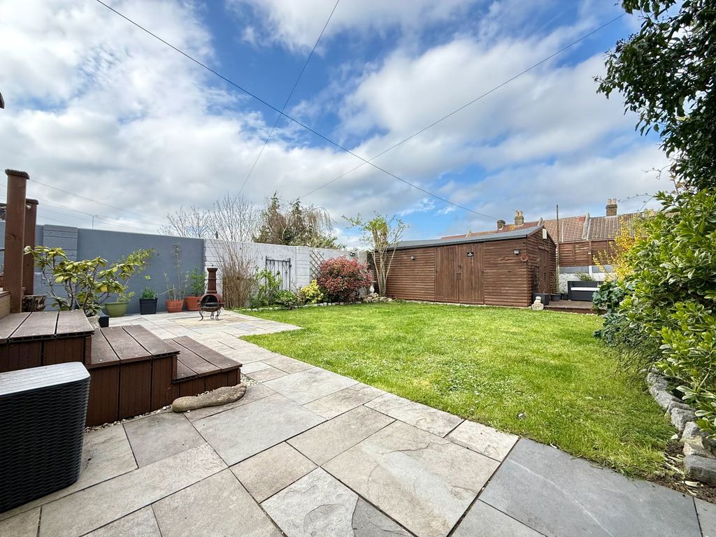 Additional image 15 of 4 bed detached house for saleLivingstone Road, Gillingham ME7