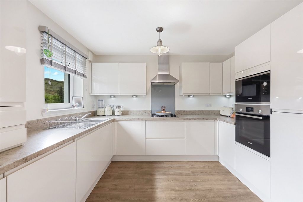 Additional image 6 of 3 bed semi-detached house for saleAuchneagh Gardens, Greenock, Inverclyde PA16