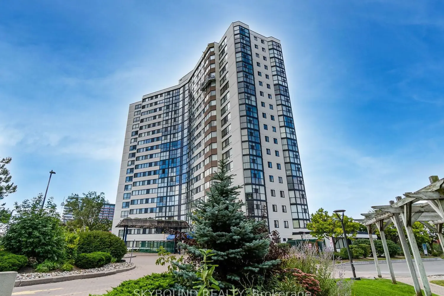 1360 Rathburn Road 301