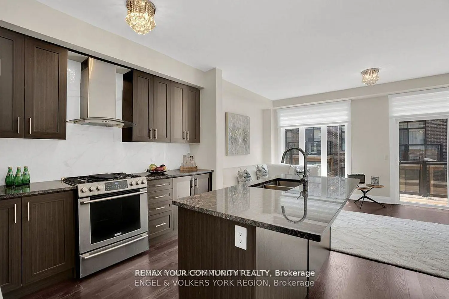 29 Nardini Lane photo 4