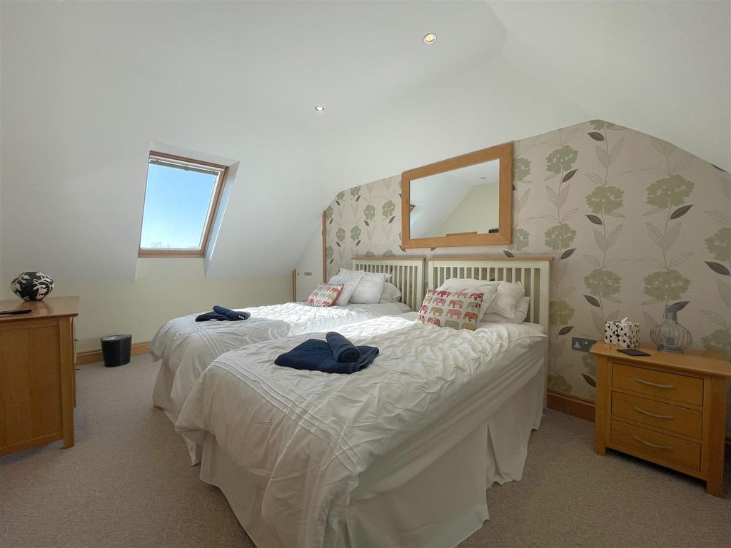 Additional image 7 of 3 bed flat for saleCarnethic Apartments, Fowey PL23